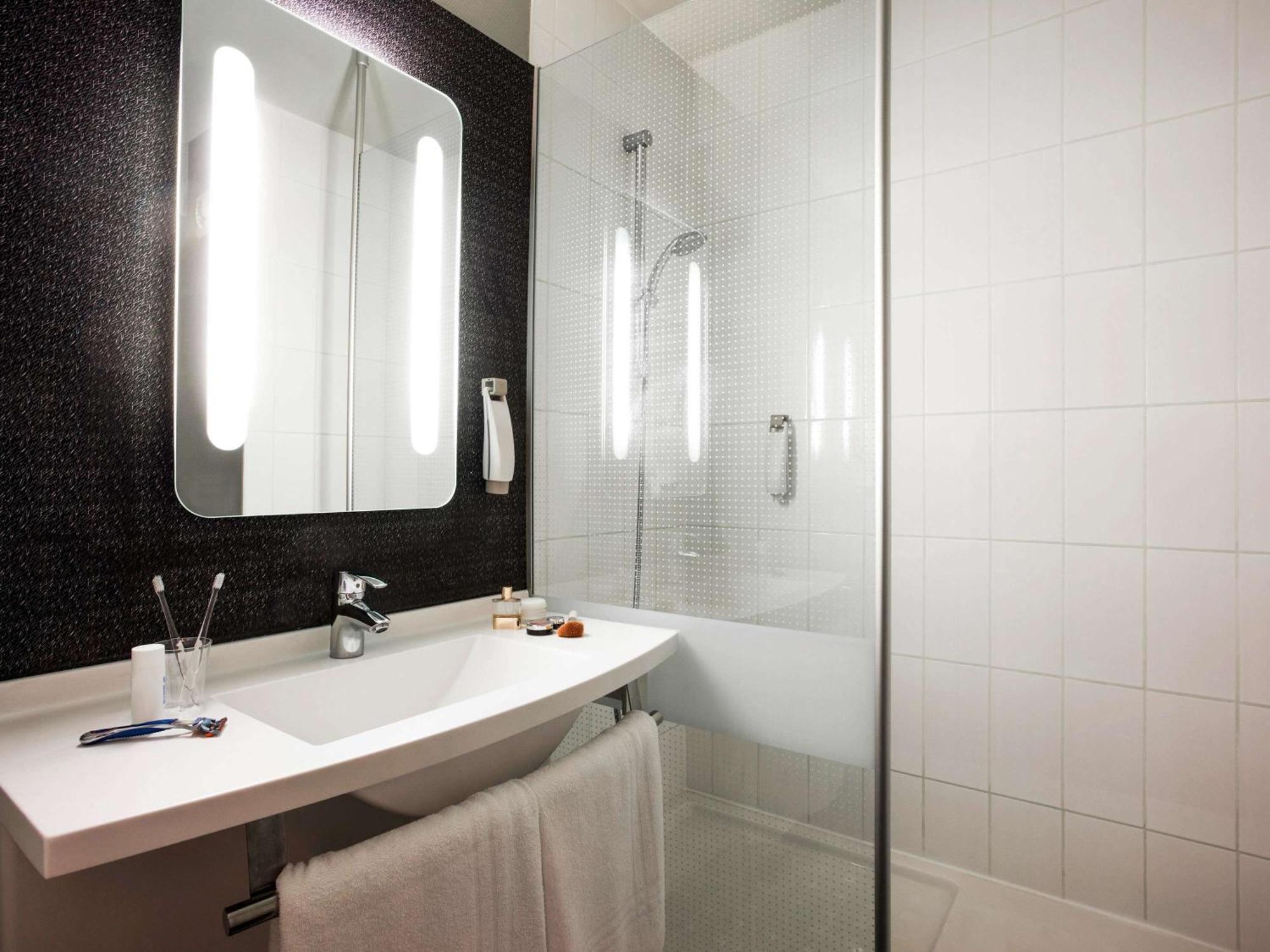 Ibis Pau Lescar Hotel Eksteriør billede
